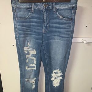 Medium Wash stretch denim!